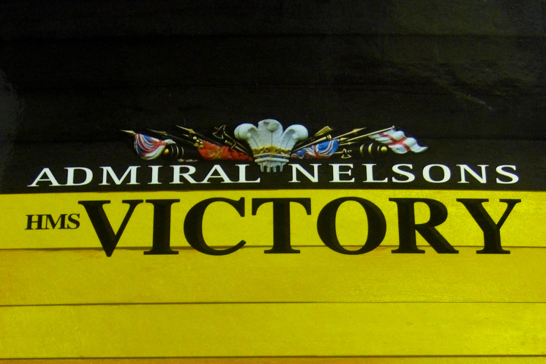 Deckblatt eines Ordners zur HMS Victory von De Agostini